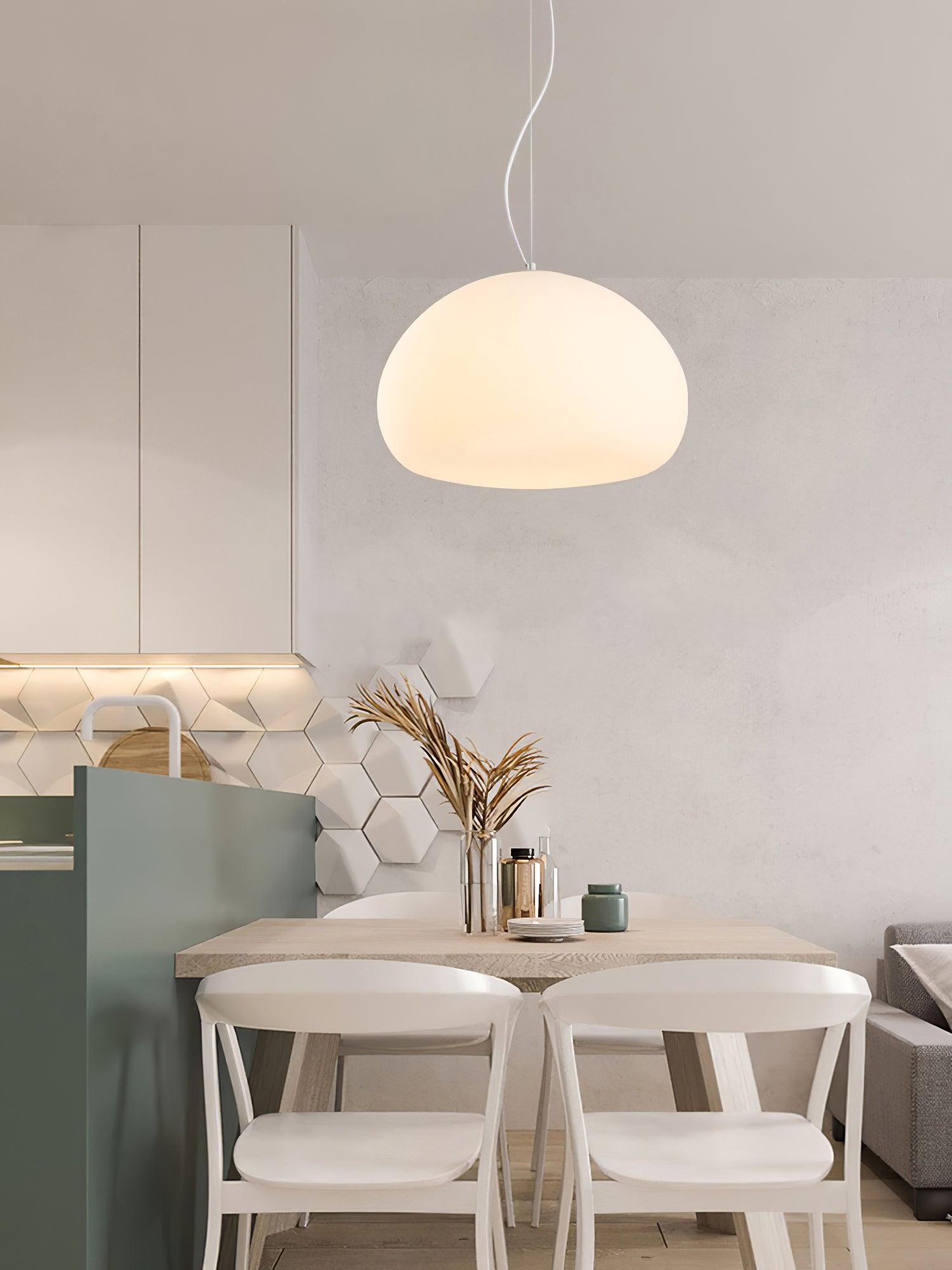 Lampada a sospensione a forma di focaccina cotta al vapore
