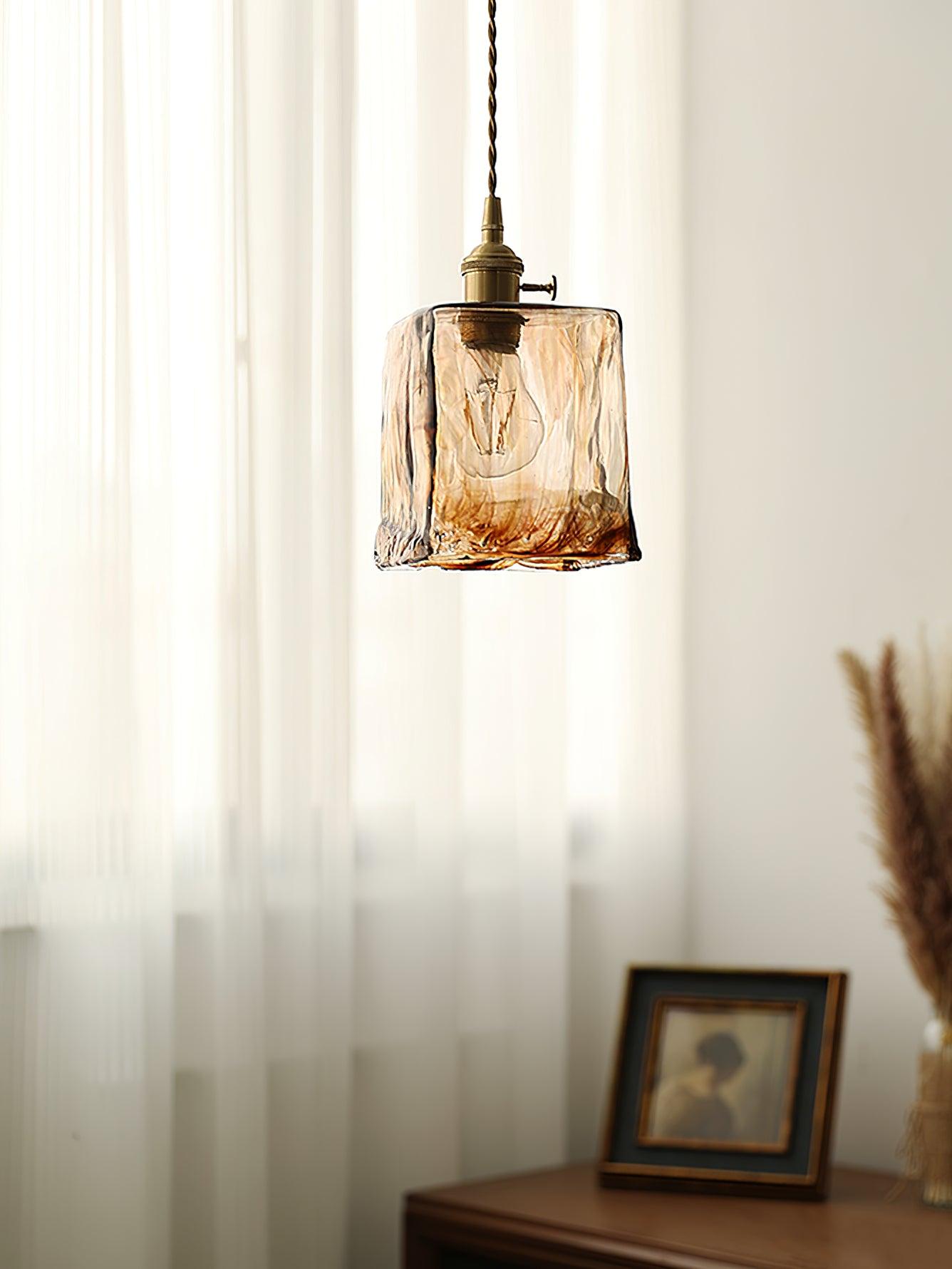 Luce a sospensione in vetro marrone vintage