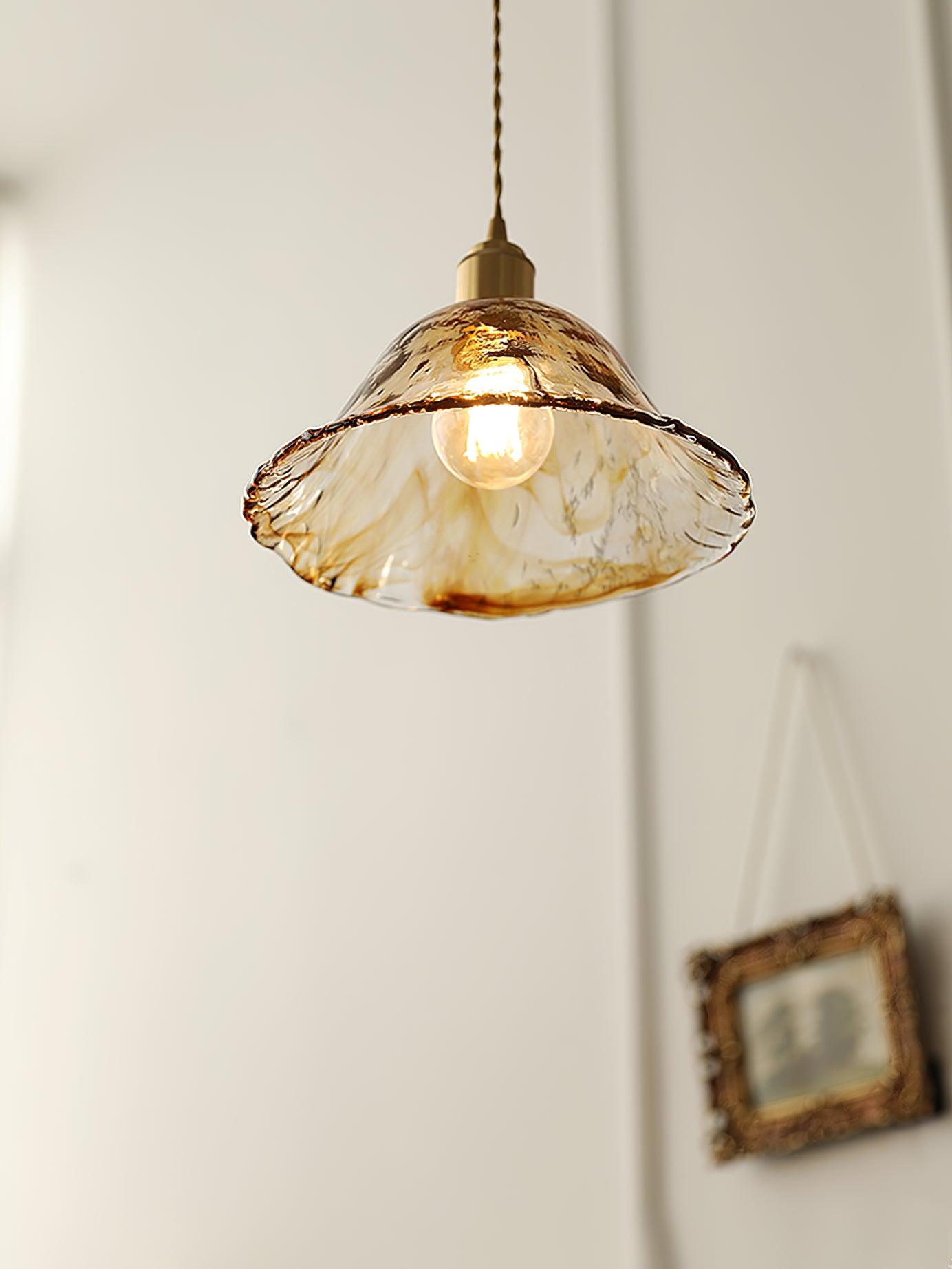 Luce a sospensione in vetro marrone vintage