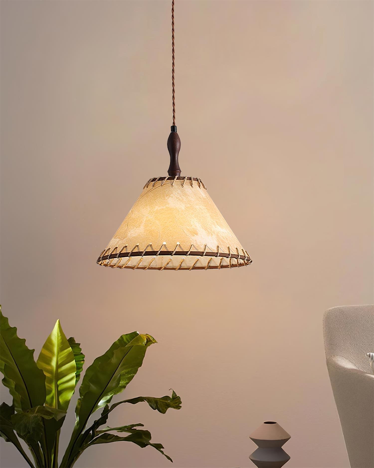 Lampada a sospensione della serie Legno e Tessuto