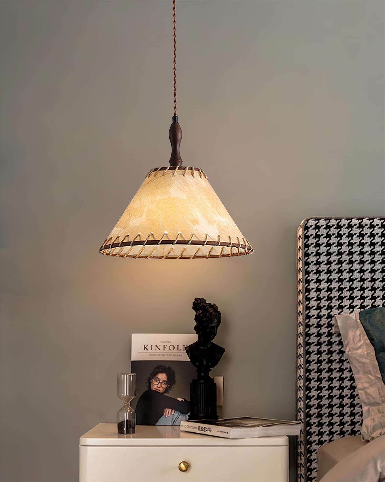 Lampada a sospensione della serie Legno e Tessuto