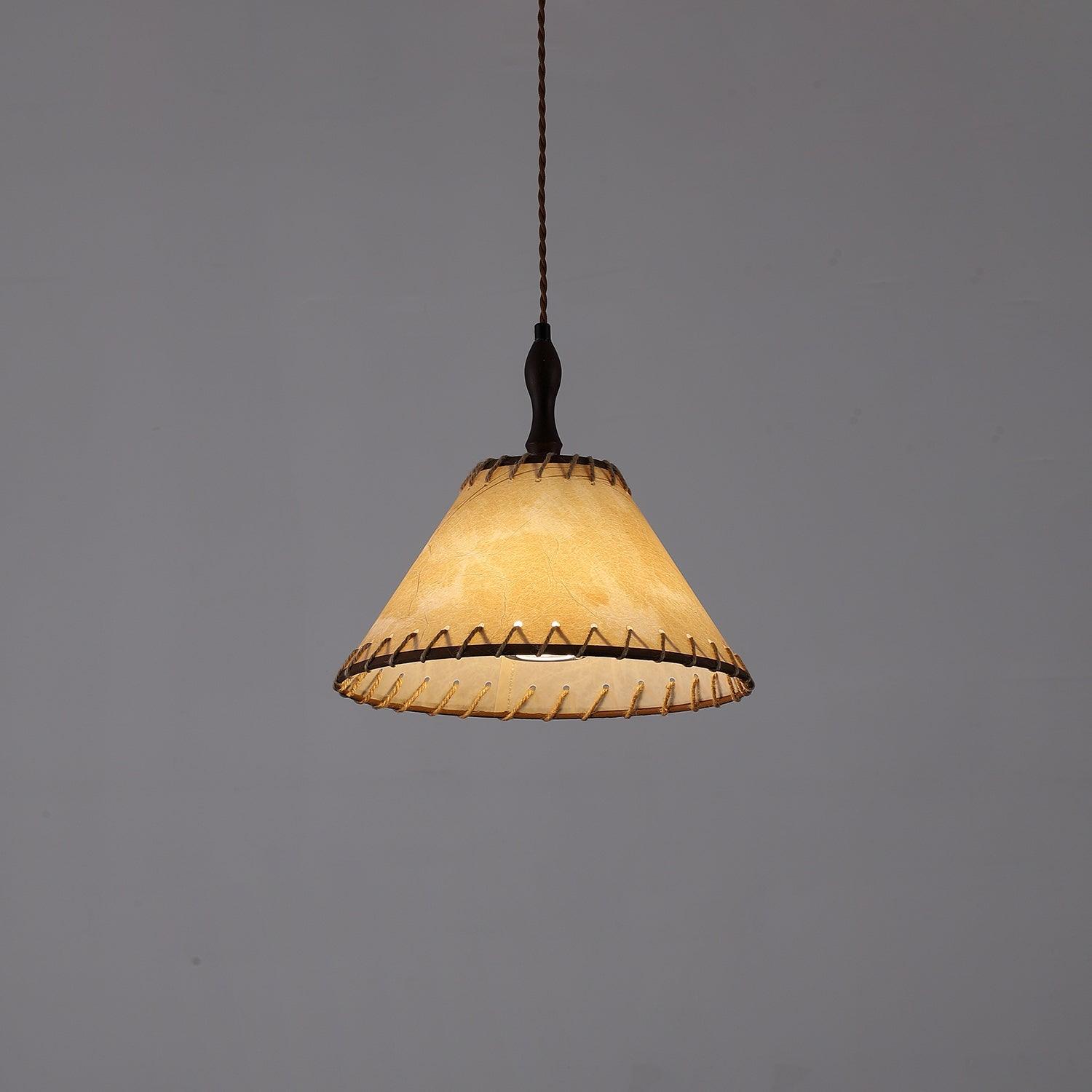 Lampada a sospensione della serie Legno e Tessuto