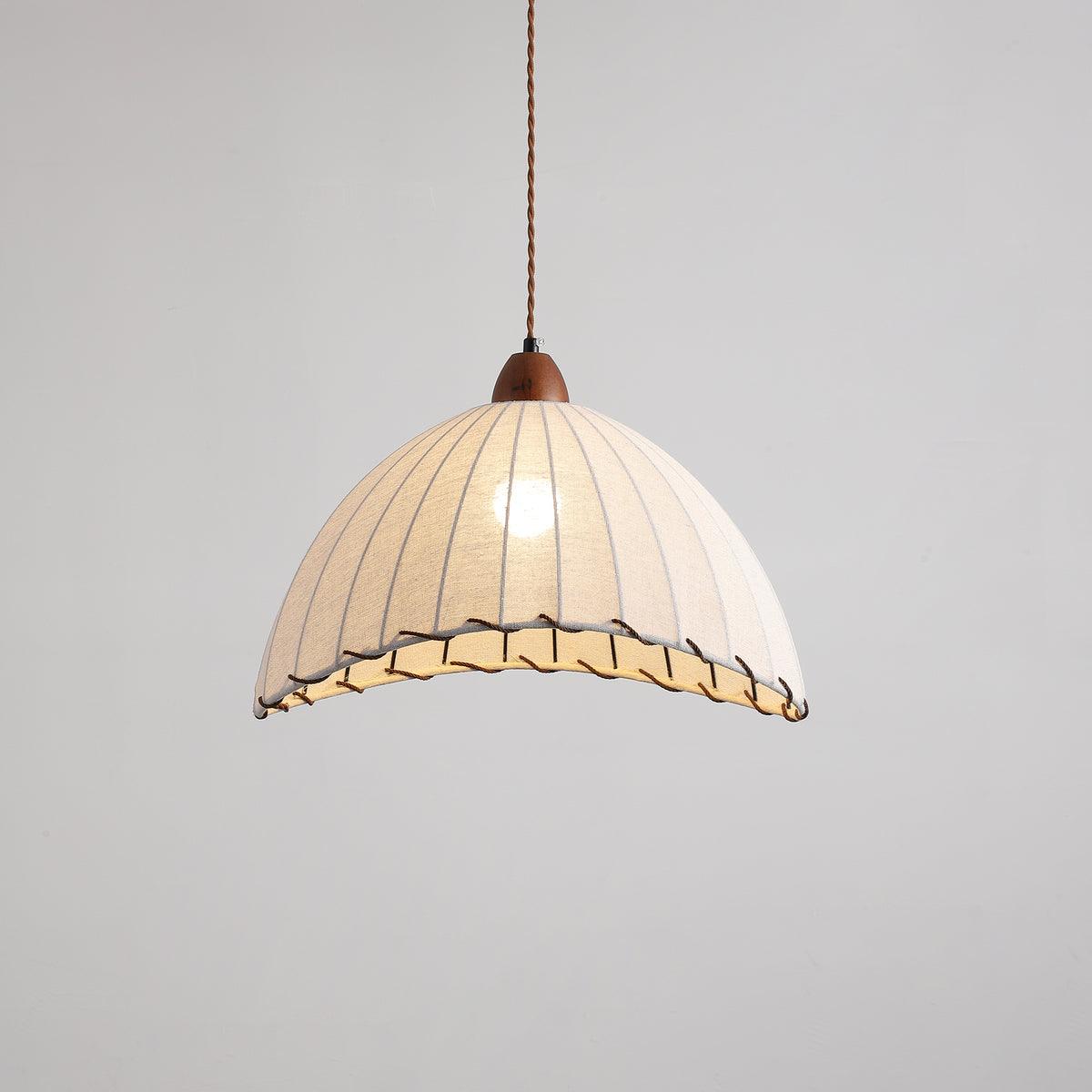 Lampada a sospensione della serie Legno e Tessuto