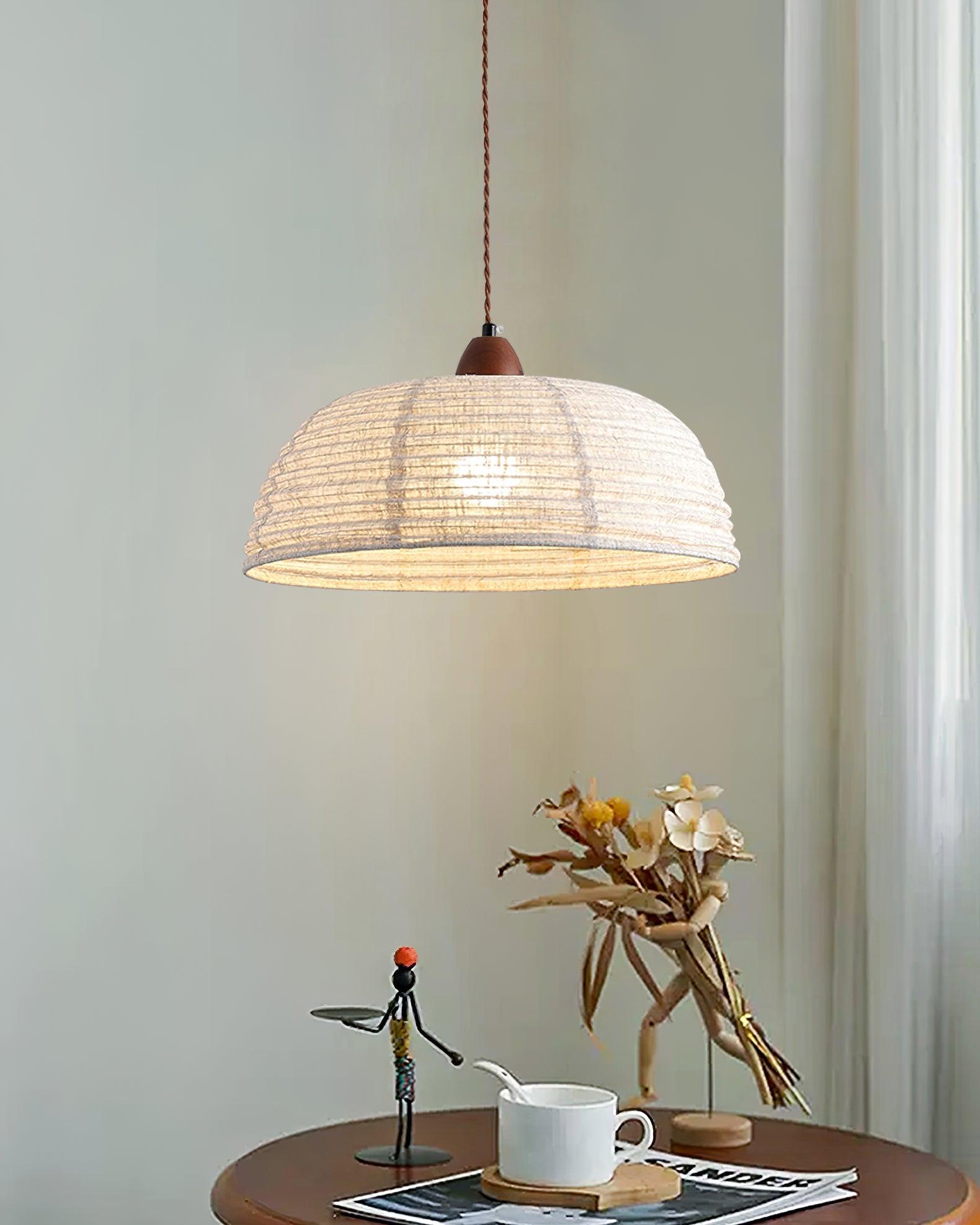 Lampada a sospensione della serie Legno e Tessuto