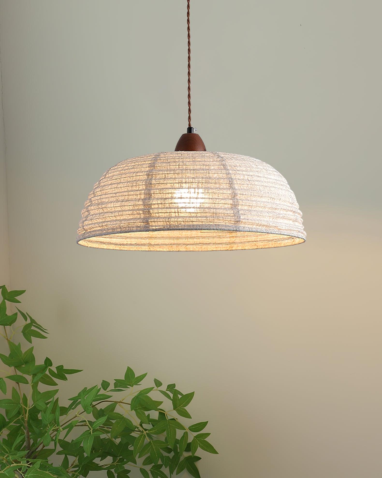 Lampada a sospensione della serie Legno e Tessuto