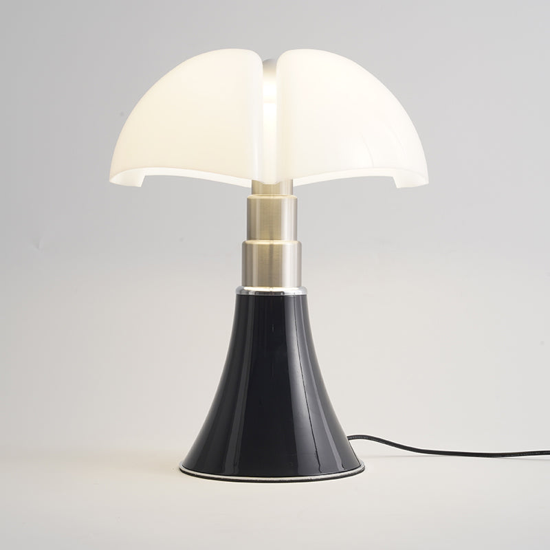 Lampada da tavolo a led vintage di design