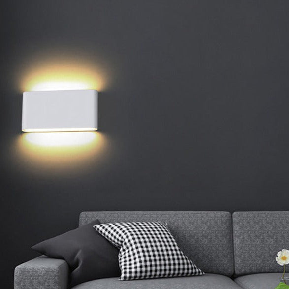 Applique da Esterno Moderna LED Impermeabile con Illuminazione Su e Giù