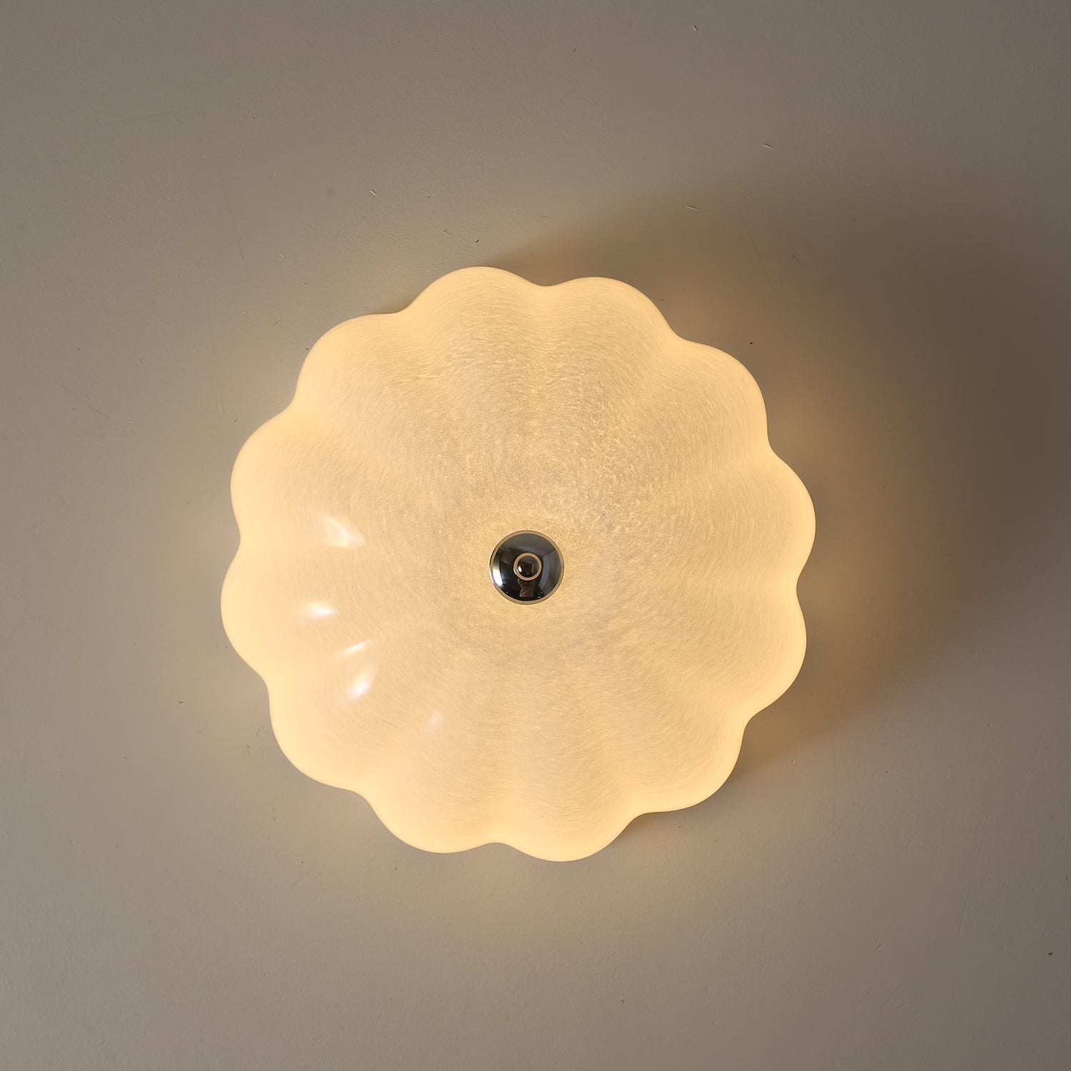 Lampada da soffitto a conchiglia opale
