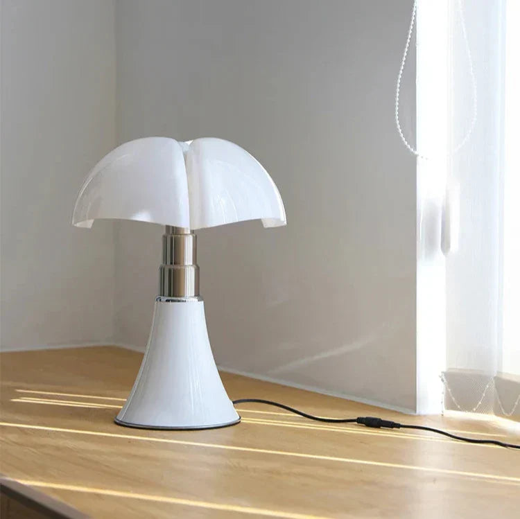 Lampada da tavolo a led vintage di design