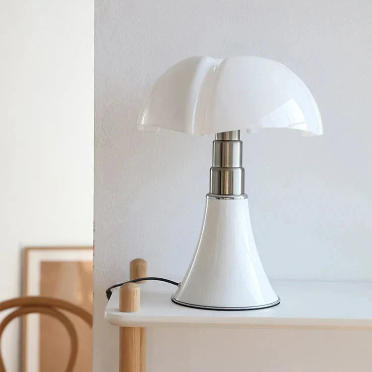 Lampada da tavolo a led vintage di design