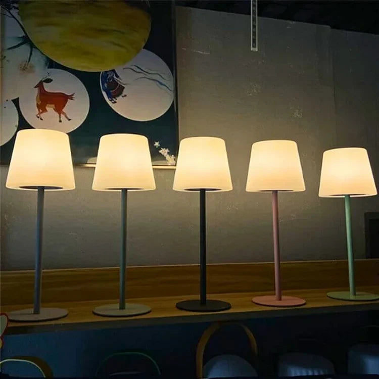 Lampada da tavolo moderna a LED senza fili