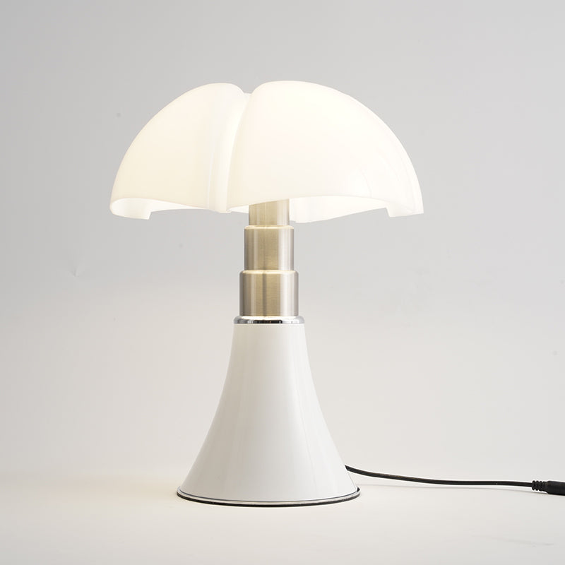 Lampada da tavolo a led vintage di design