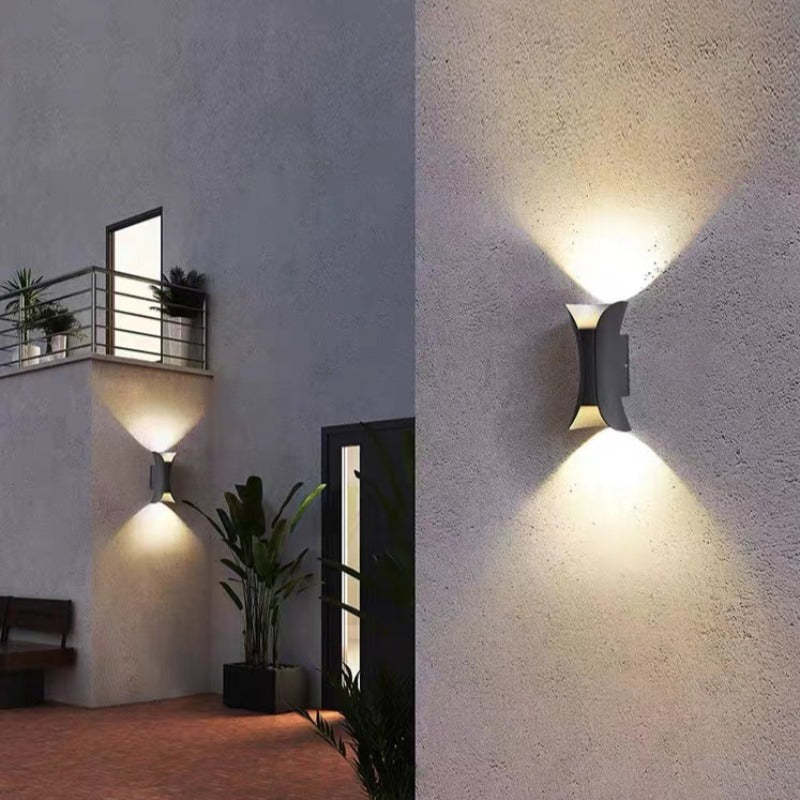 Lampada da parete in alluminio impermeabile per esterni a LED